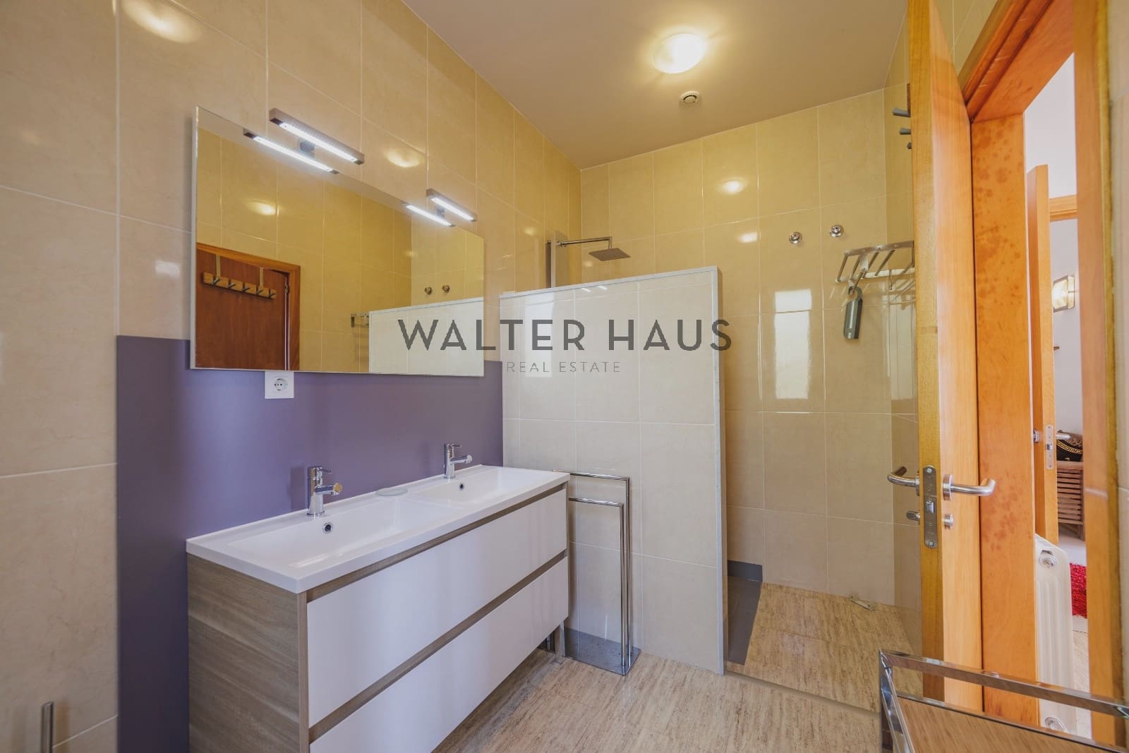 4 bedroom Villa for sale in Santa Cristina d'Aro - € 885,000 (Ref: 9087178)