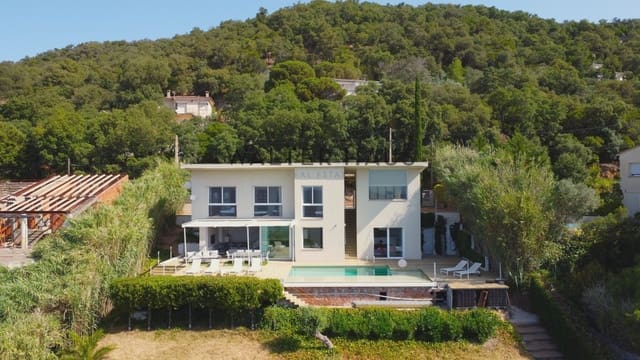 4 bedroom Villa for sale in Santa Cristina d'Aro - € 885,000 (Ref: 9087178)