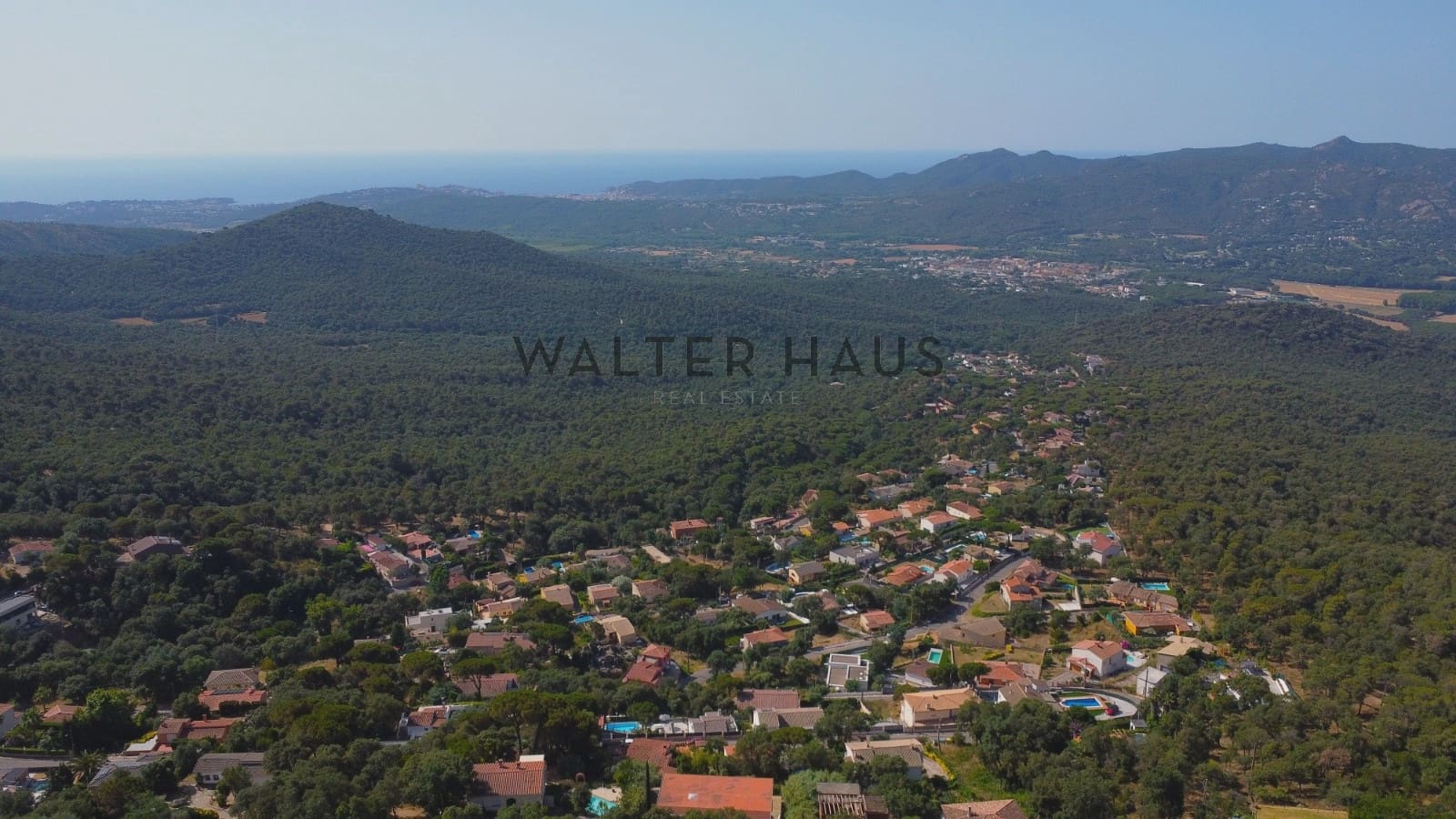 4 bedroom Villa for sale in Santa Cristina d'Aro - € 885,000 (Ref: 9087178)