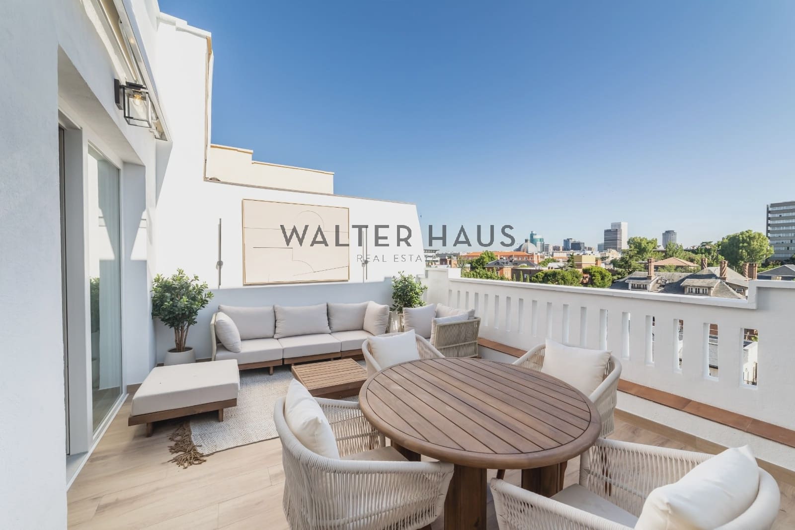 2 soverom Penthouse til salgs i Madrid by - € 2 600 000 (Ref: 9094490)