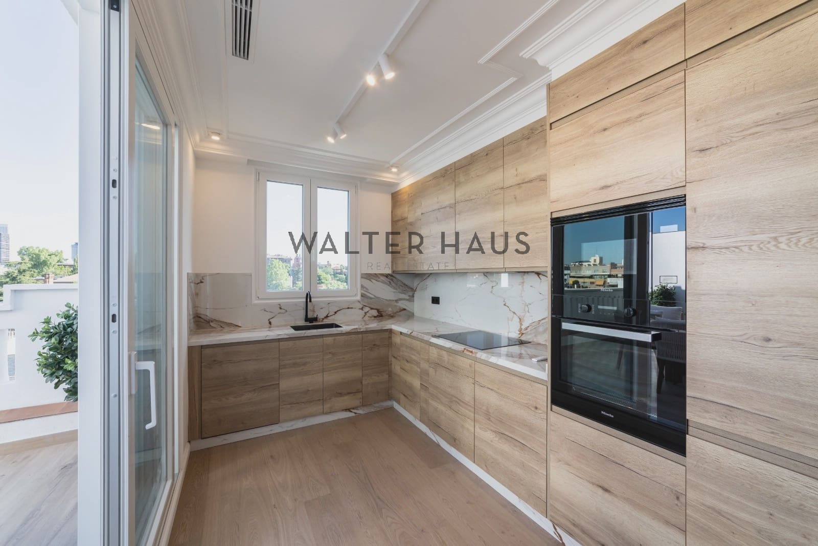 2 soverom Penthouse til salgs i Madrid by - € 2 600 000 (Ref: 9094490)