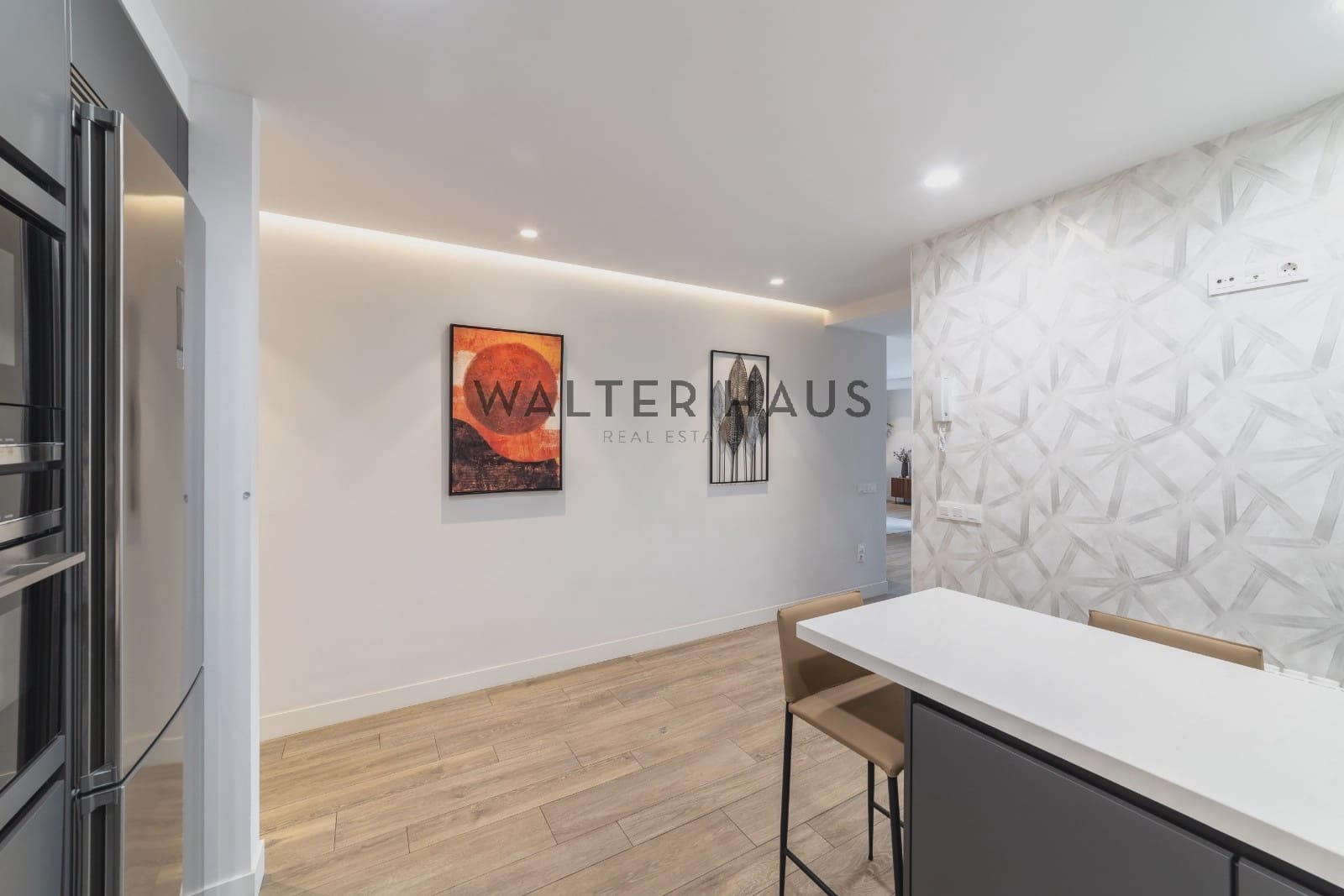 3 soveværelse Lejlighed til salg i Madrid by - € 1.220.000 (Ref: 9094491)