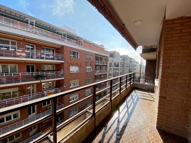 Appartement de 4 chambres à louer à Recoletos, Madrid ville - 5 500 € (Ref: 9094754)