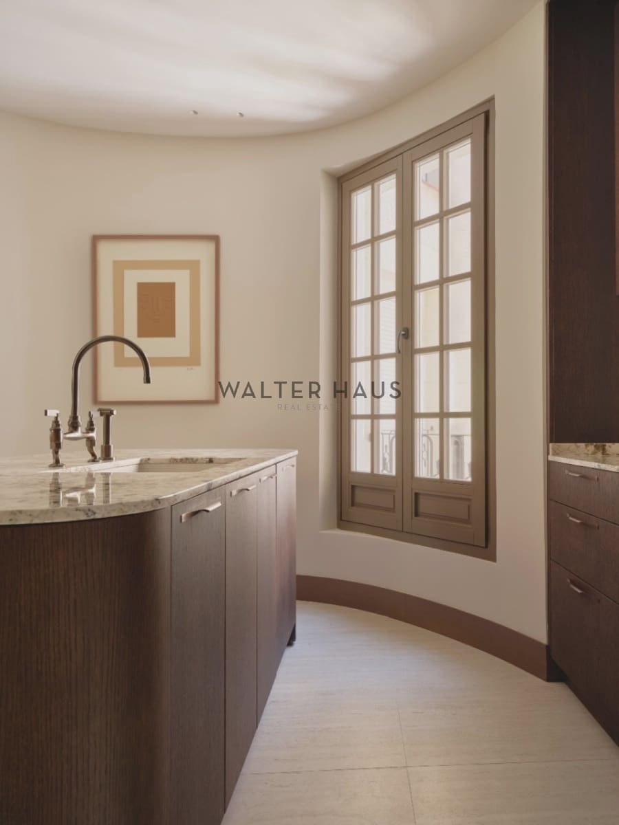 3 slaapkamer Flat te koop in Madrid stad - € 3.780.000 (Ref: 9094793)