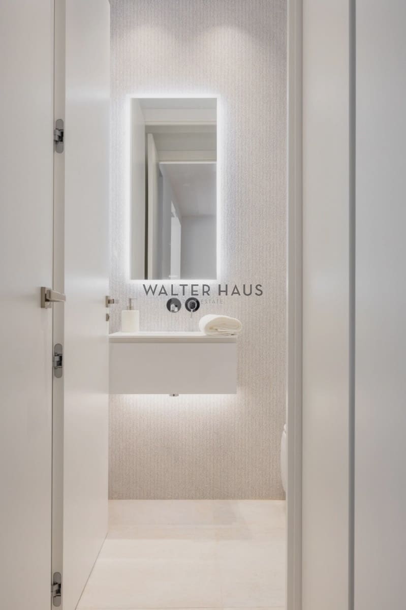 3 bedroom Flat for sale in Madrid city - € 3,950,000 (Ref: 9101756)