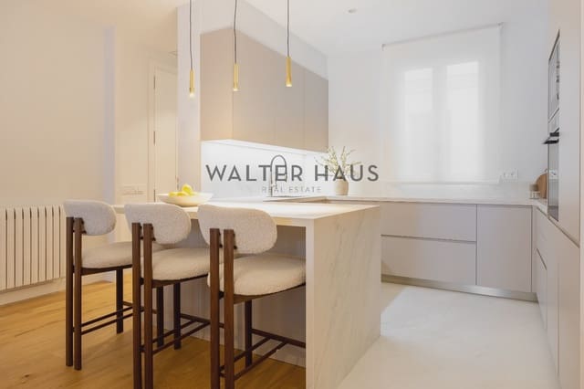 3 bedroom Flat for sale in Jerónimos, Madrid city - € 3,950,000 (Ref: 9101756)