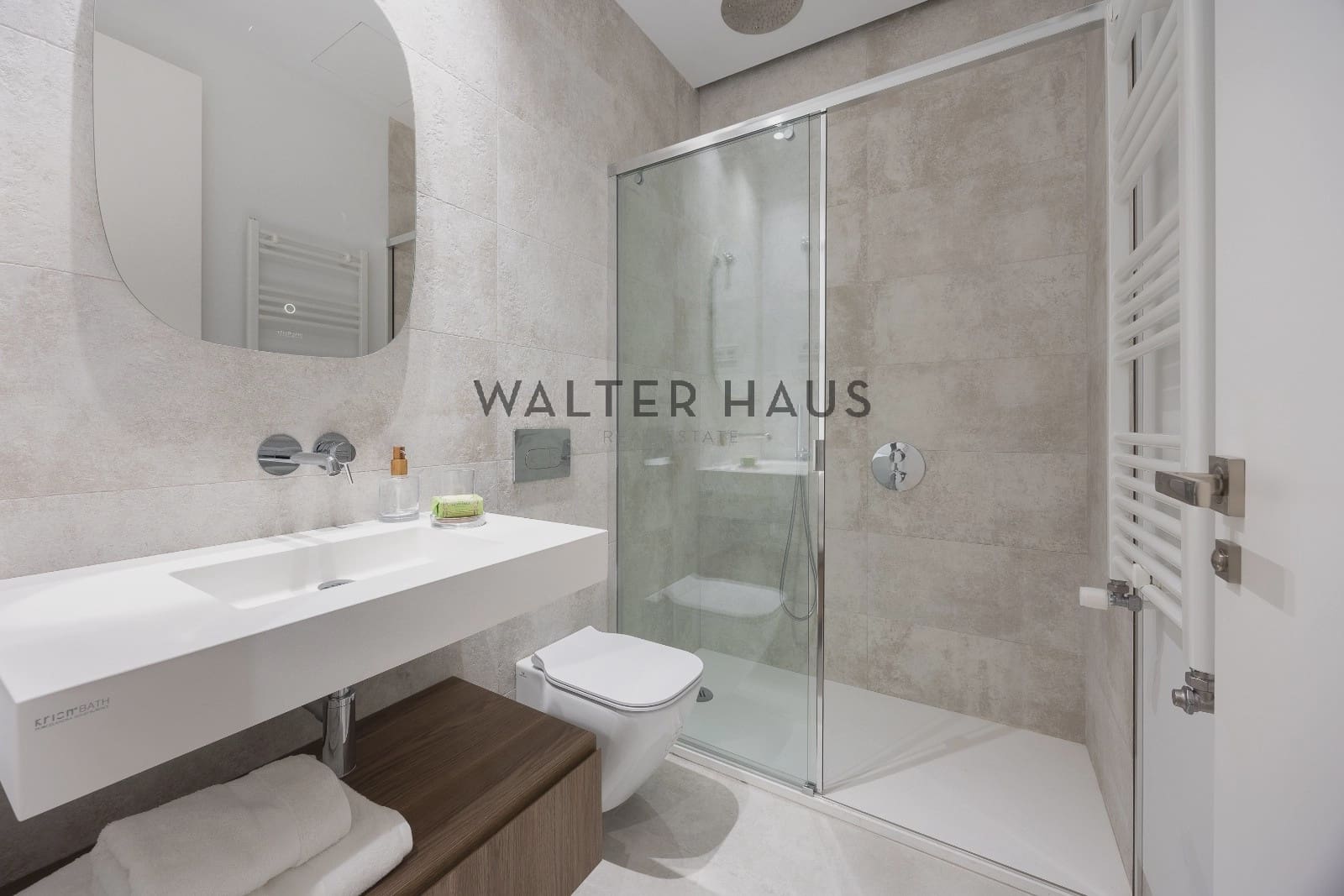 3 bedroom Flat for sale in Madrid city - € 3,950,000 (Ref: 9101756)