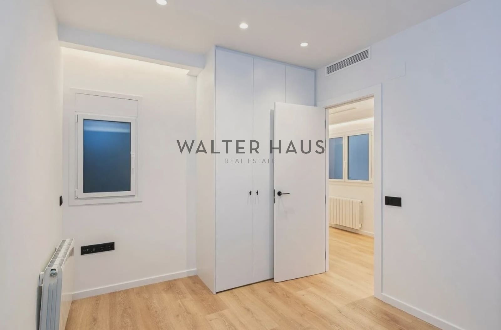 3 soveværelse Lejlighed til salg i Barcelona by - € 1.250.000 (Ref: 9101757)