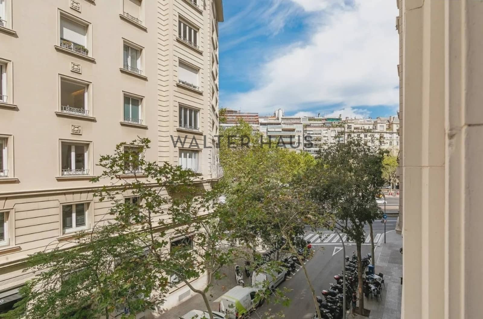 3 soveværelse Lejlighed til salg i Barcelona by - € 1.250.000 (Ref: 9101757)