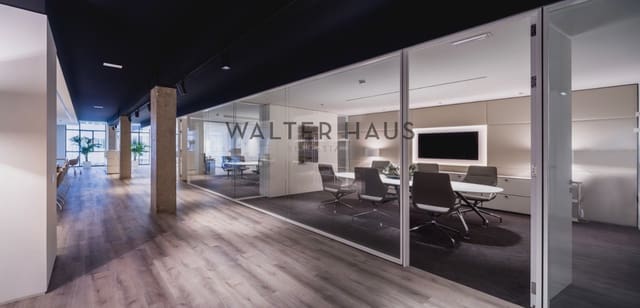 Office for sale in La Vila Olímpica del Poblenou, Barcelona city - € 675,000 (Ref: 9111044)