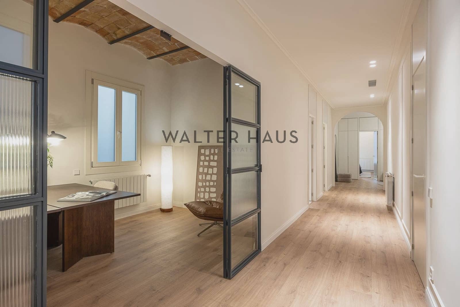 4 slaapkamer Flat te koop in Barcelona stad - € 1.985.000 (Ref: 9111612)