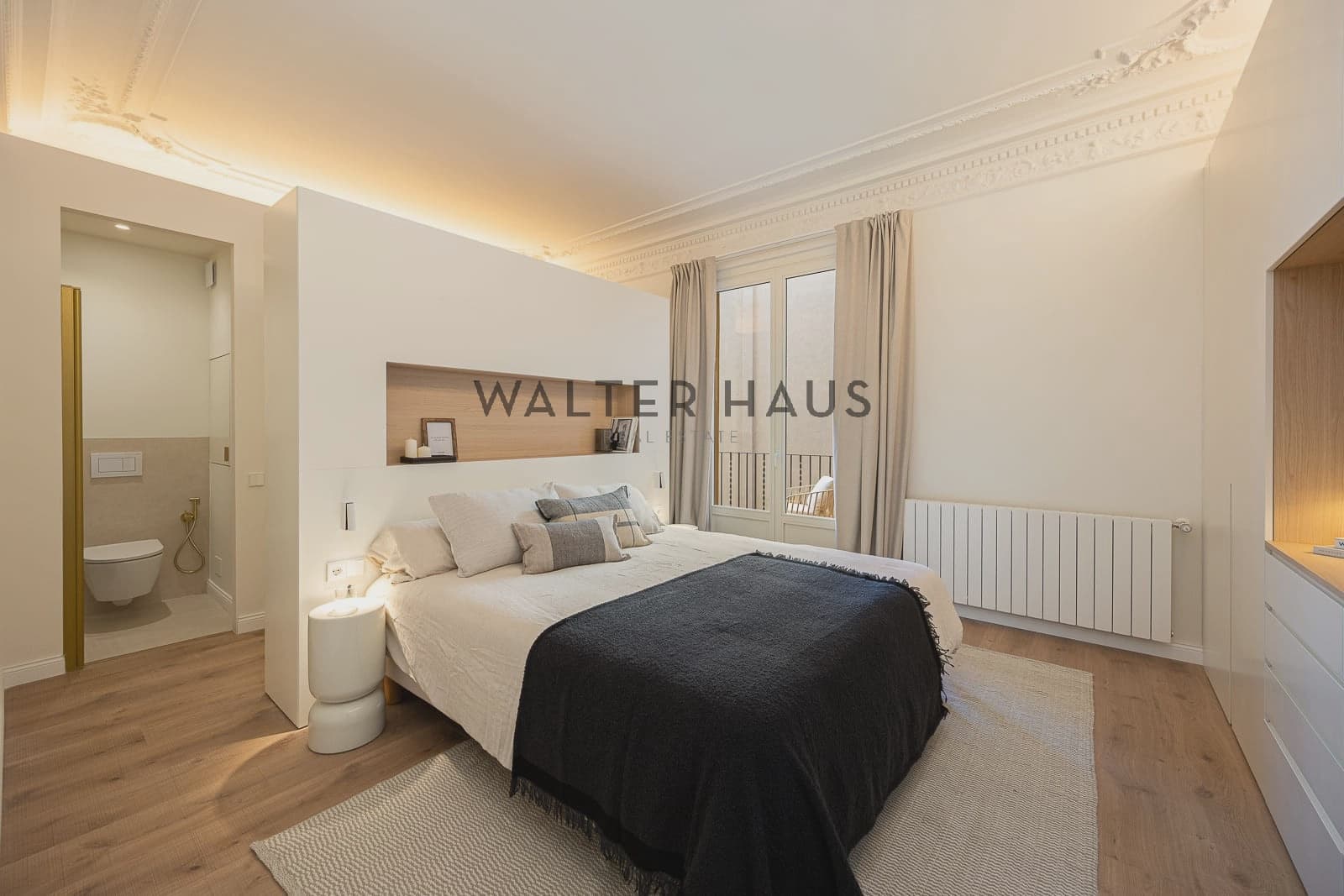 4 slaapkamer Flat te koop in Barcelona stad - € 1.985.000 (Ref: 9111612)