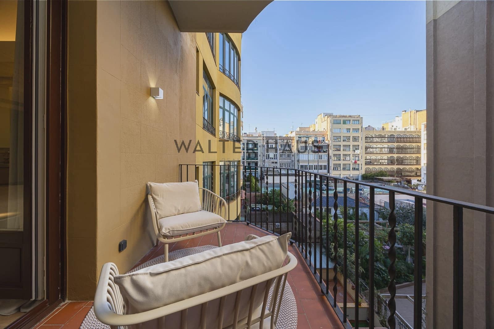 4 slaapkamer Flat te koop in Barcelona stad - € 1.985.000 (Ref: 9111612)