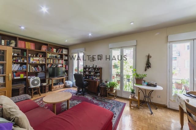 3 bedroom Flat for sale in Rios Rosas, Madrid city with pool - € 885,000 (Ref: 9113628)