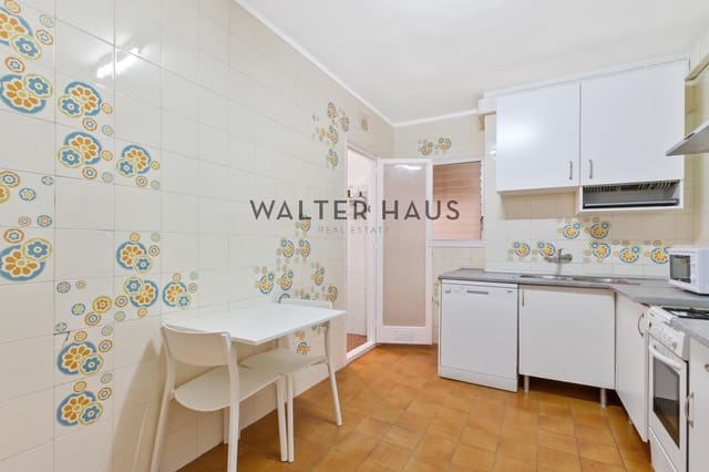 5 soveværelse Lejlighed til leje i Barcelona by - € 2.700 (Ref: 9115414)