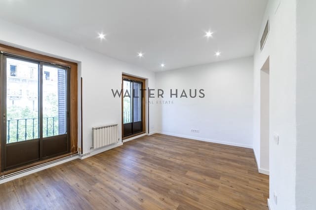 3 bedroom Flat for sale in Trafalgar, Madrid city with pool - € 685,000 (Ref: 9117329)