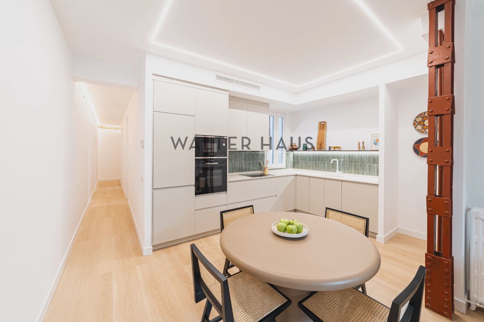 3 soveværelse Lejlighed til salg i Madrid by - € 1.195.000 (Ref: 9123581)