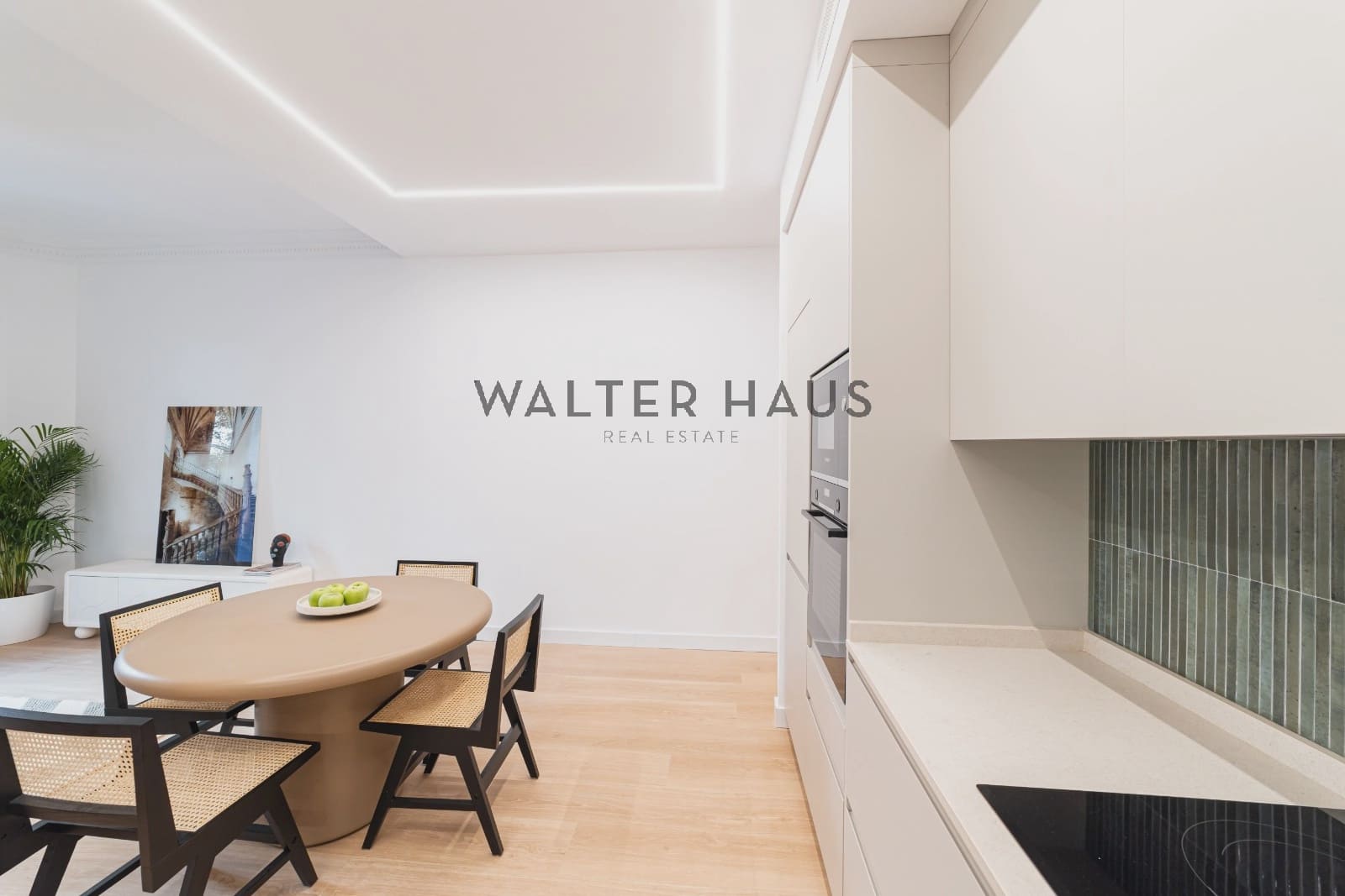 3 soveværelse Lejlighed til salg i Madrid by - € 1.195.000 (Ref: 9123581)