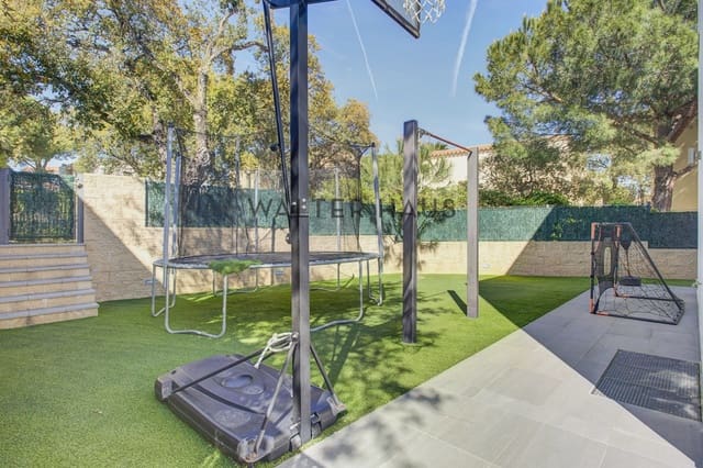 4 soveværelse Villa til salg i Sant Feliu de Guíxols - € 1.800.000 (Ref: 9123907)