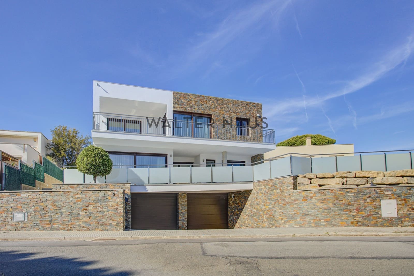 4 bedroom Villa for sale in Sant Feliu de Guixols - € 1,800,000 (Ref: 9123907)