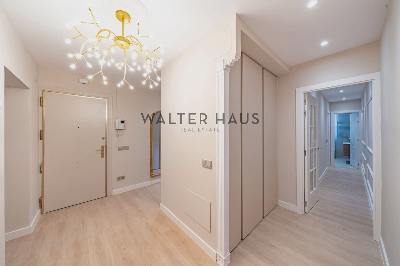 2 slaapkamer Flat te koop in Madrid stad - € 1.440.000 (Ref: 9126020)