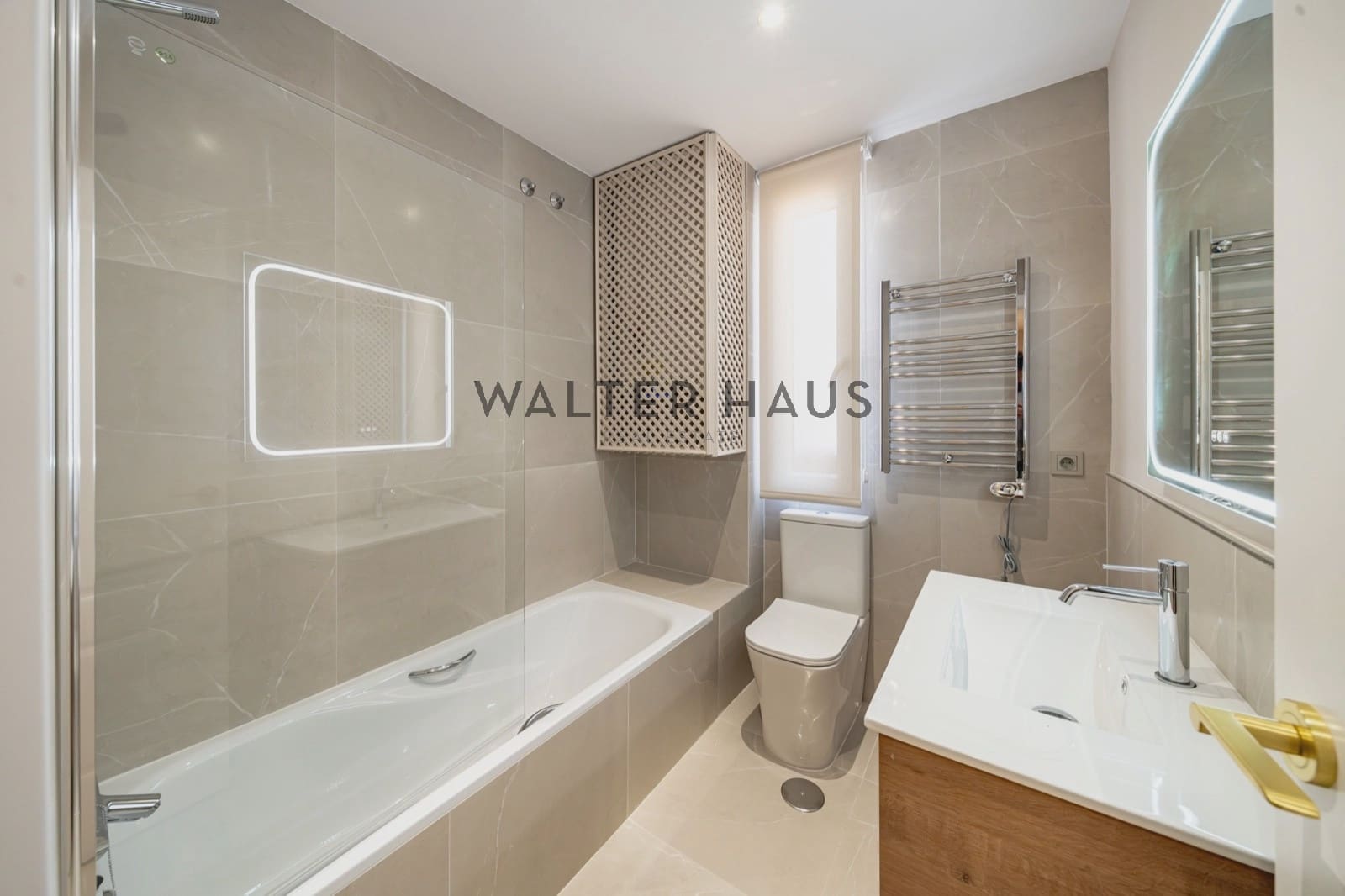 2 slaapkamer Flat te koop in Madrid stad - € 1.440.000 (Ref: 9126020)