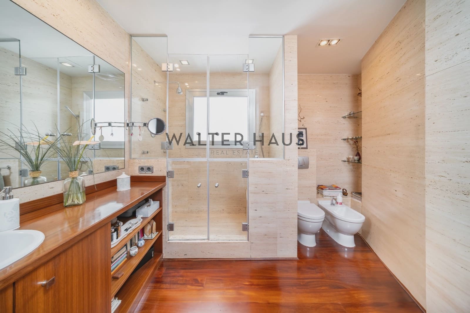 4 bedroom Flat for sale in Barcelona city - € 1,495,000 (Ref: 9127813)