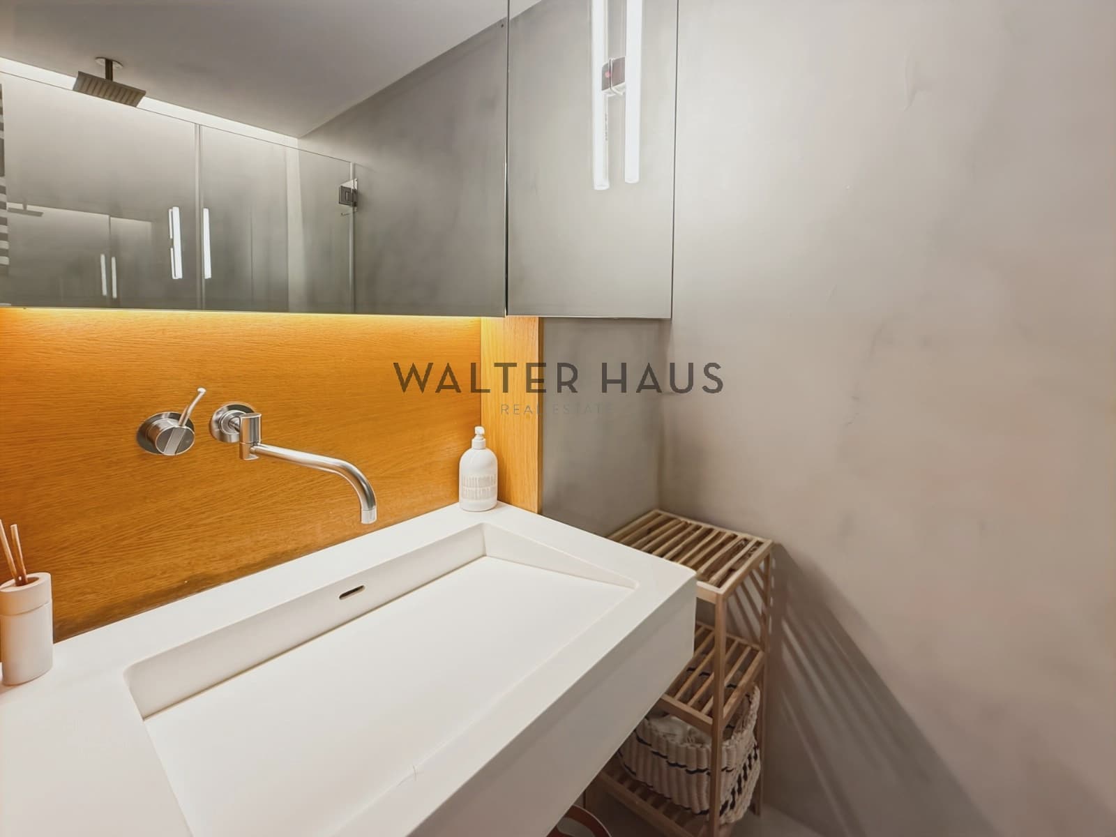 4 soverom Leilighet til leie i Barcelona by - € 5 500 (Ref: 9129274)