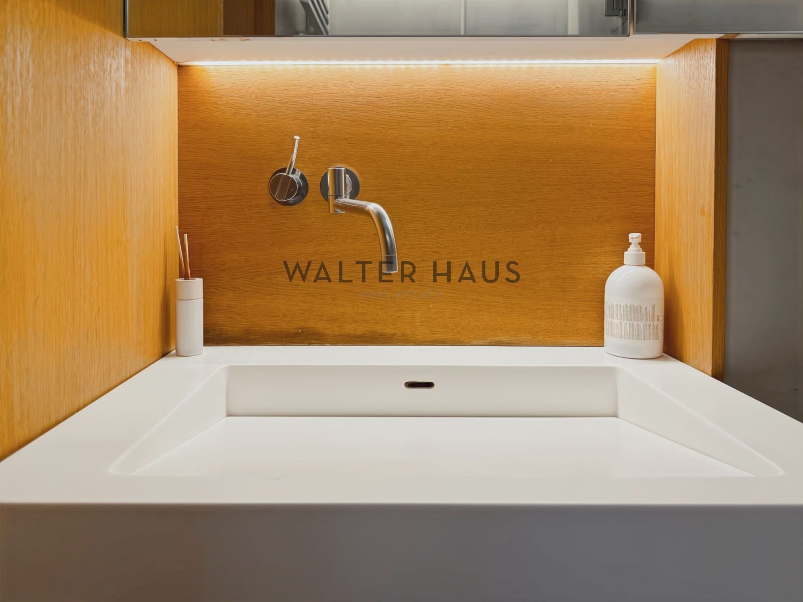 4 soverom Leilighet til leie i Barcelona by - € 5 500 (Ref: 9129274)