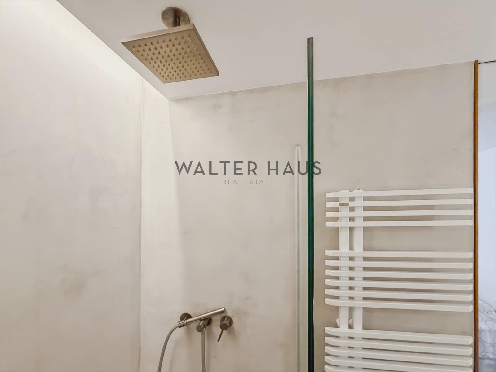 4 soverom Leilighet til leie i Barcelona by - € 5 500 (Ref: 9129274)