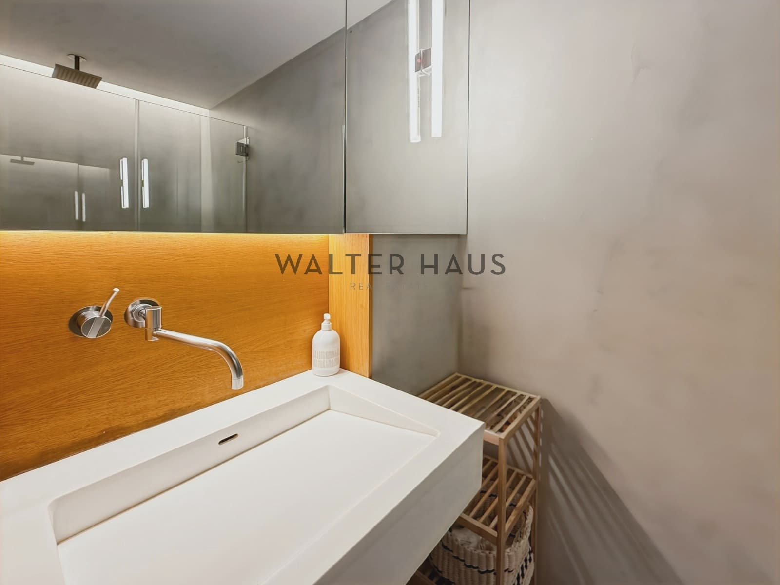 4 soverom Leilighet til leie i Barcelona by - € 5 500 (Ref: 9129274)