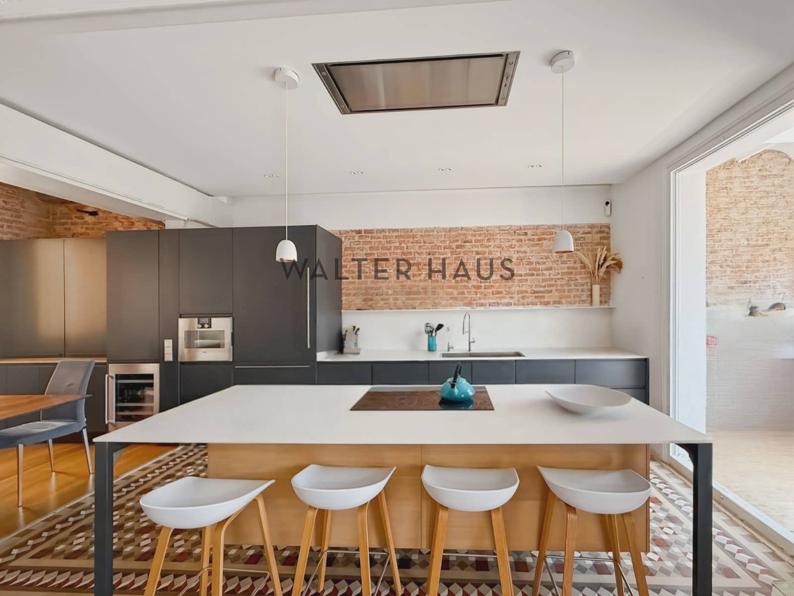 4 soverom Leilighet til leie i Barcelona by - € 5 500 (Ref: 9129274)