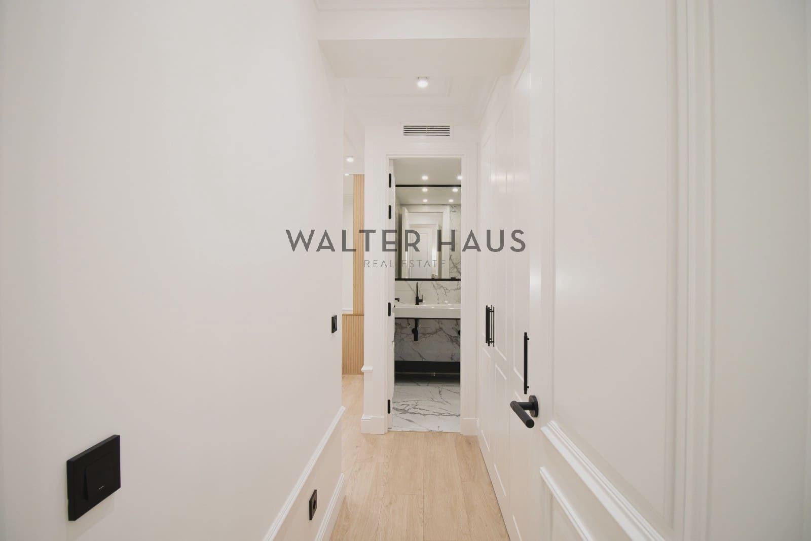 2 soveværelse Lejlighed til salg i Madrid by - € 1.790.000 (Ref: 9129348)