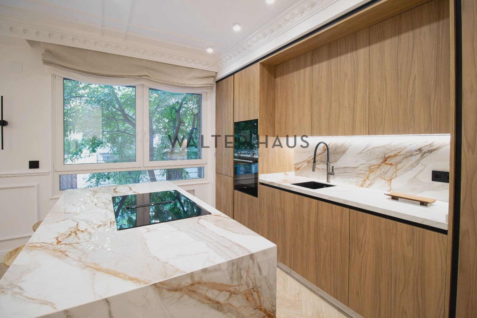 2 soveværelse Lejlighed til salg i Madrid by - € 1.790.000 (Ref: 9129348)