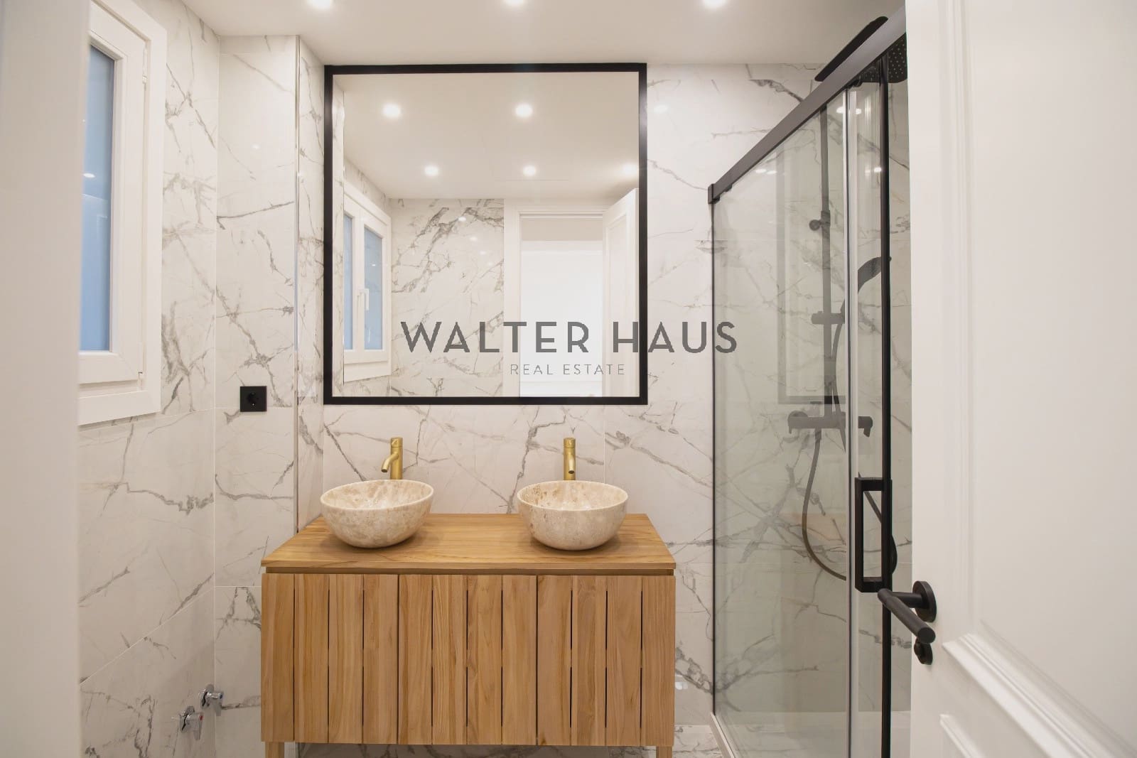 2 soveværelse Lejlighed til salg i Madrid by - € 1.790.000 (Ref: 9129348)