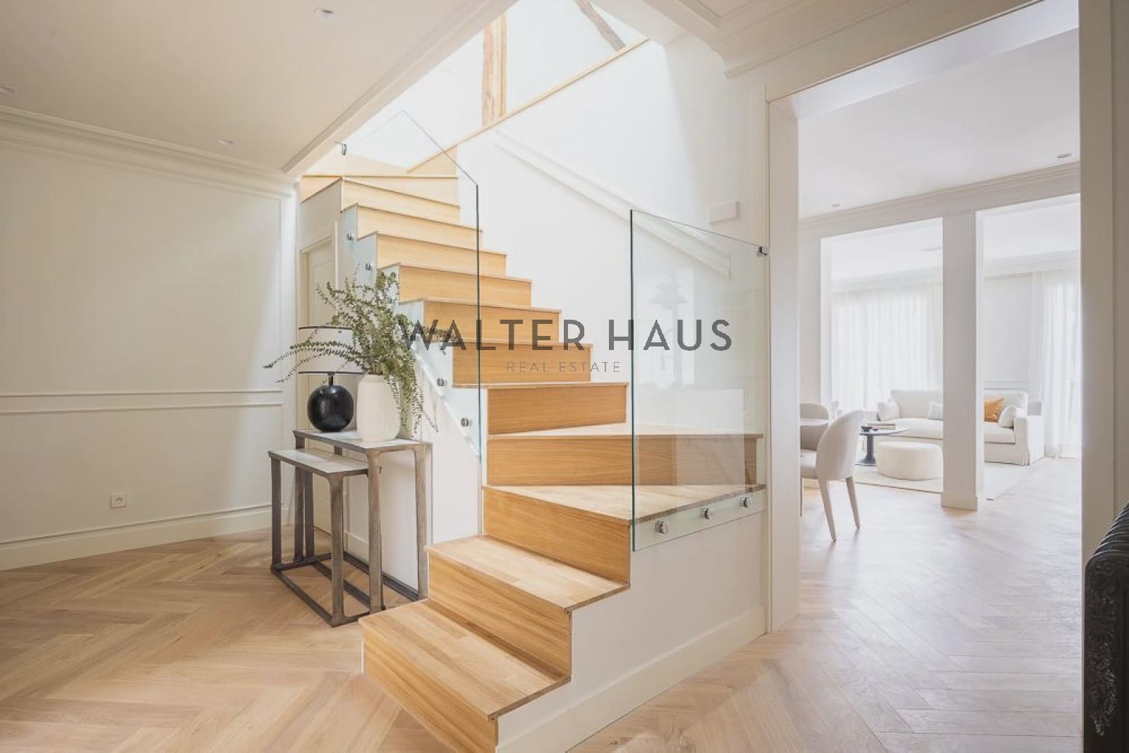 4 soveværelse Lejlighed til salg i Madrid by - € 3.200.000 (Ref: 9131861)