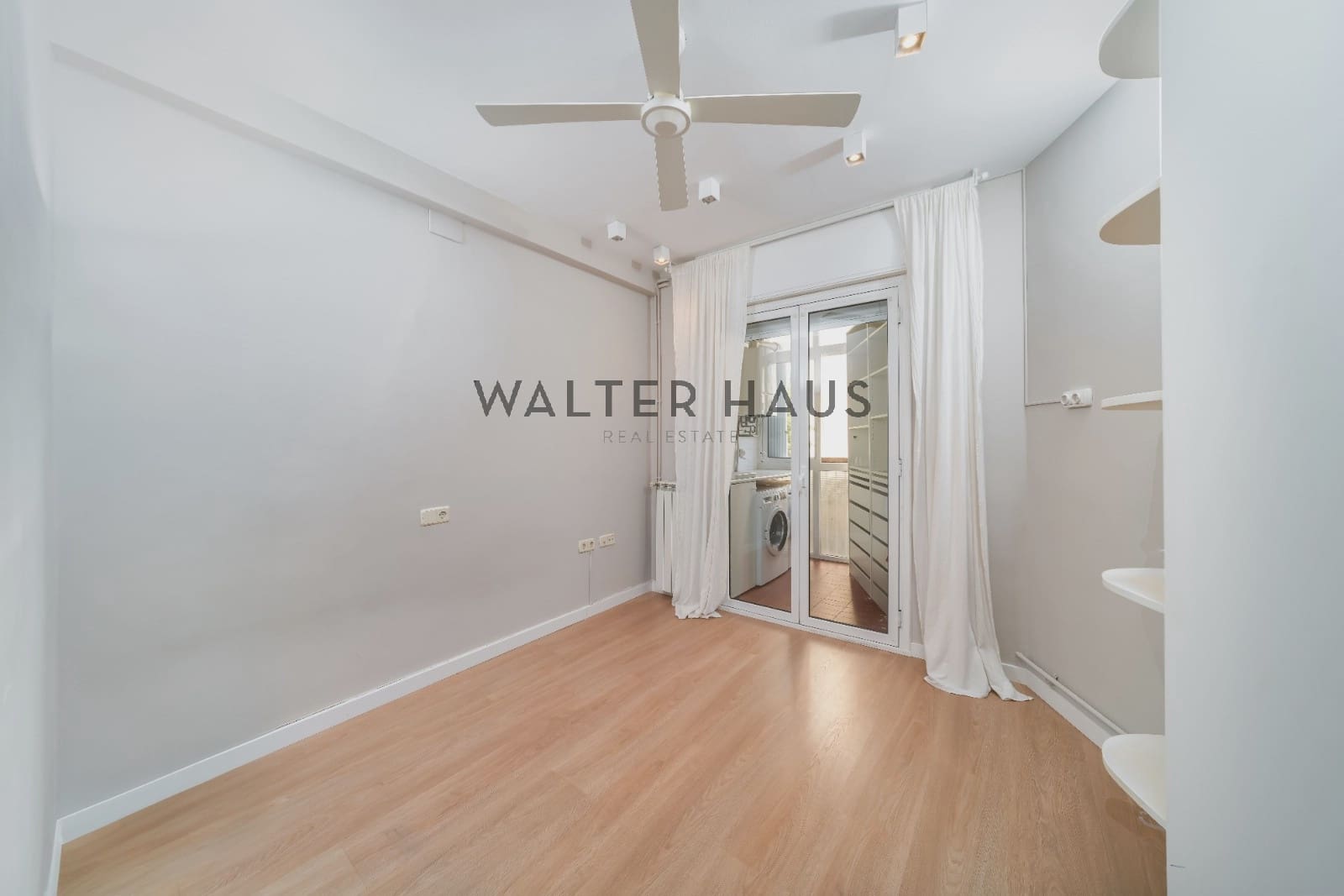 4 soveværelse Lejlighed til salg i Barcelona by - € 875.000 (Ref: 9132917)