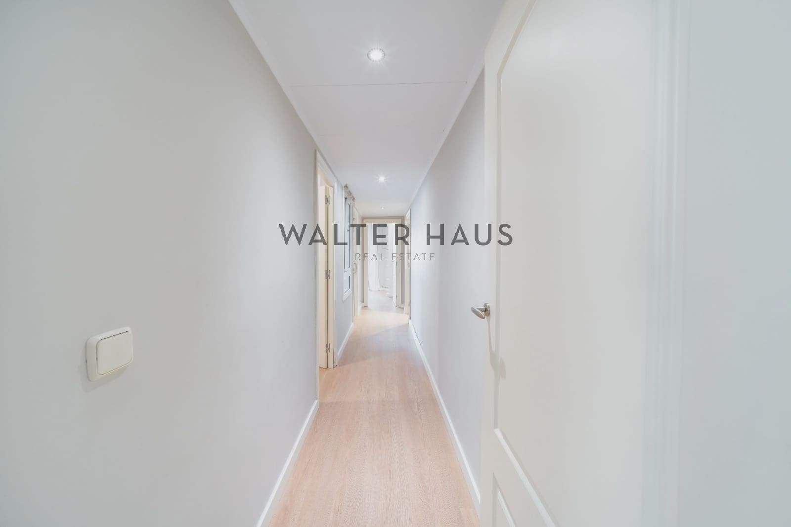 4 soveværelse Lejlighed til salg i Barcelona by - € 875.000 (Ref: 9132917)