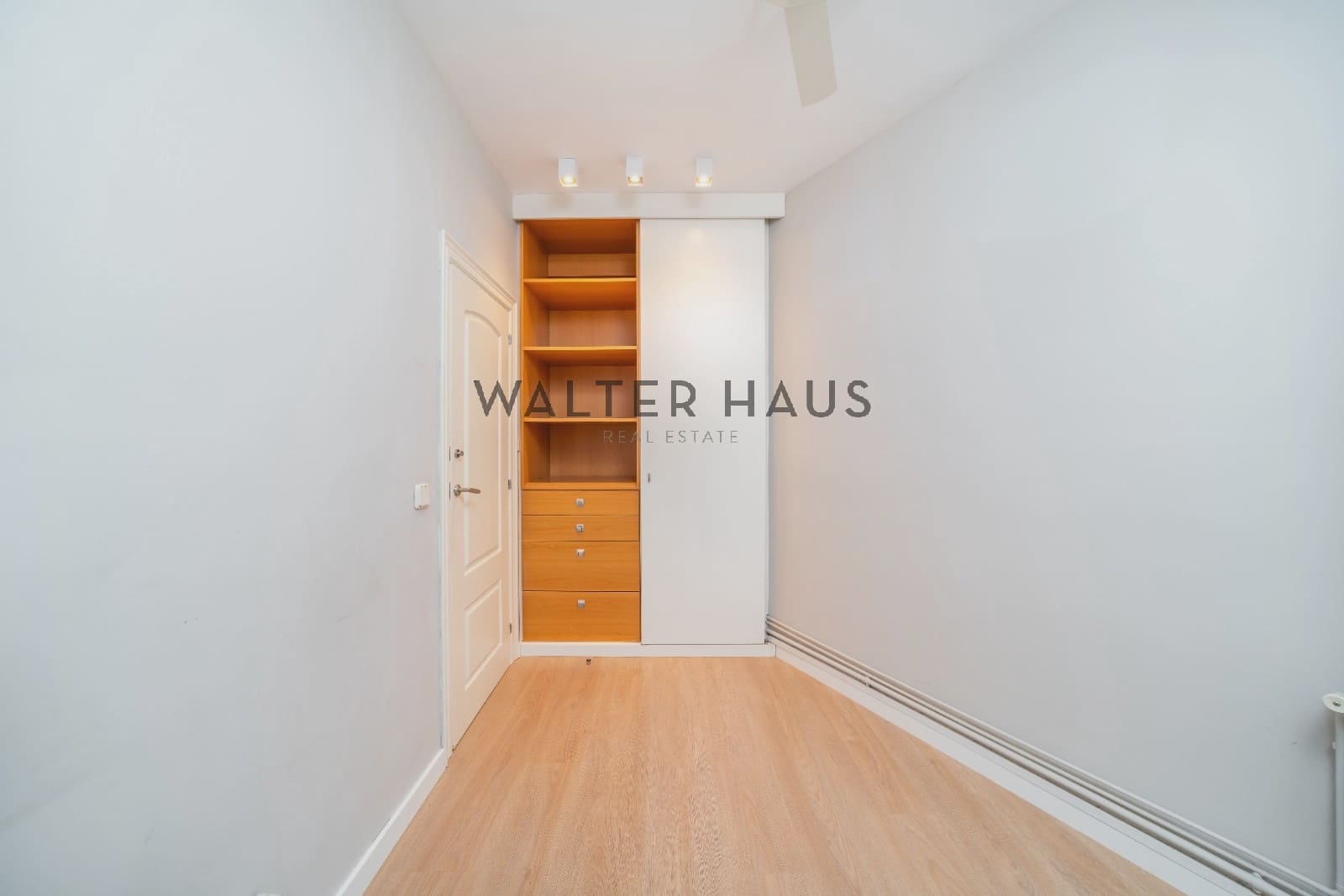 4 soveværelse Lejlighed til salg i Barcelona by - € 875.000 (Ref: 9132917)