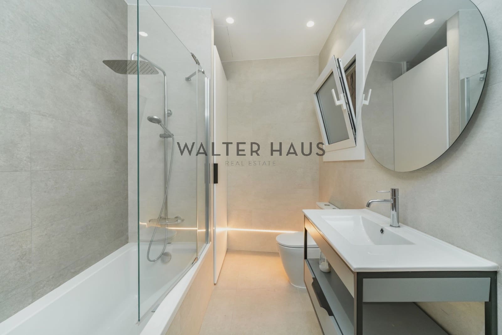 4 sovrum Lägenhet till salu i Barcelona stad - 1 495 000 € (Ref: 9133141)