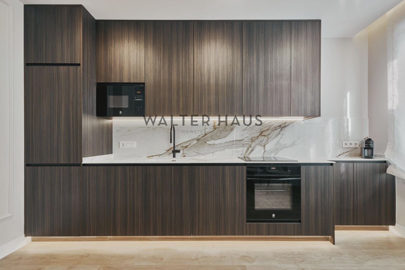 3 soveværelse Lejlighed til salg i Madrid by - € 1.489.000 (Ref: 9133773)