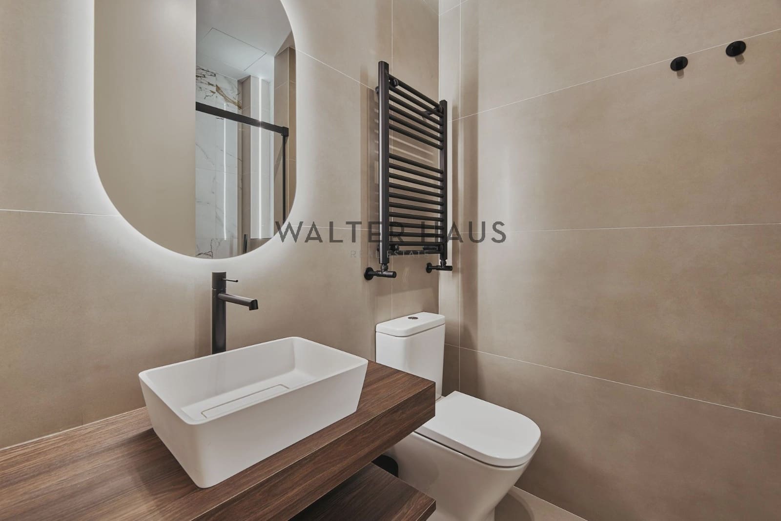 3 soveværelse Lejlighed til salg i Madrid by - € 1.489.000 (Ref: 9133773)