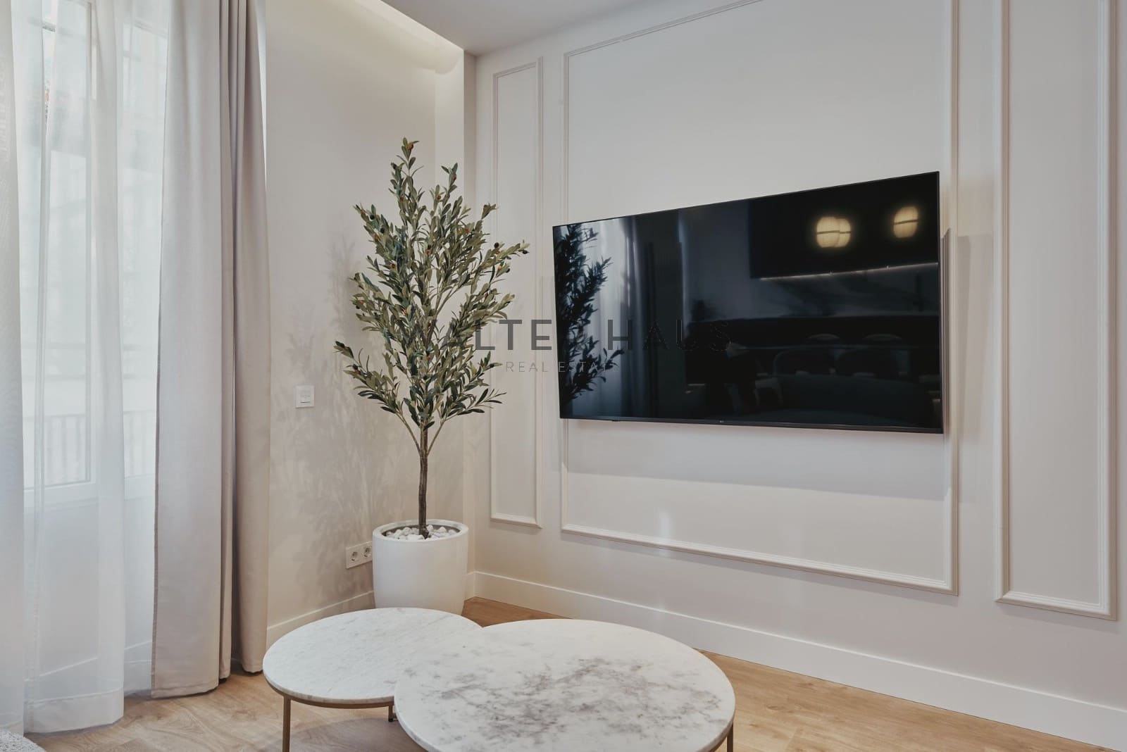 3 soveværelse Lejlighed til salg i Madrid by - € 1.489.000 (Ref: 9133773)