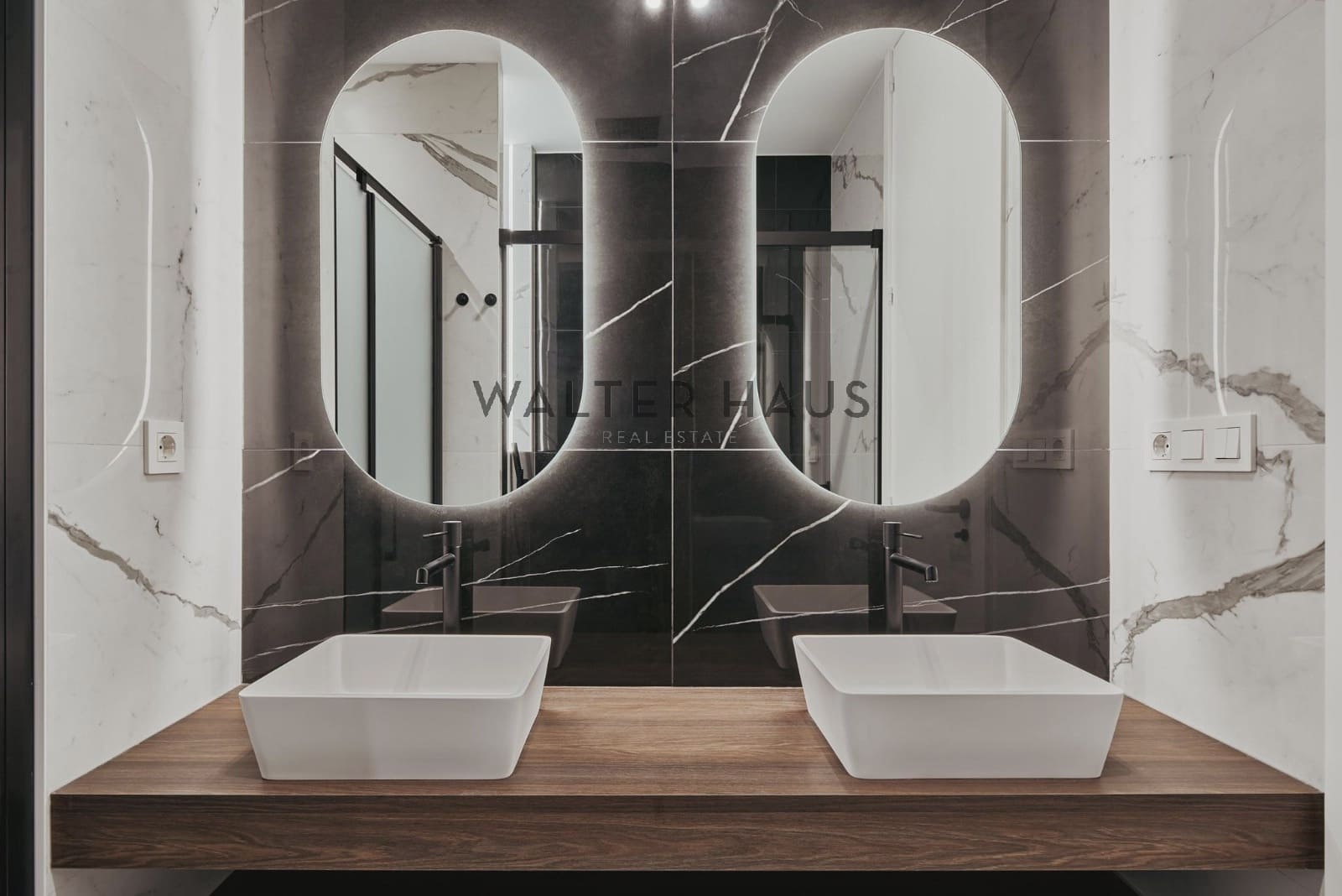 3 soveværelse Lejlighed til salg i Madrid by - € 1.489.000 (Ref: 9133773)