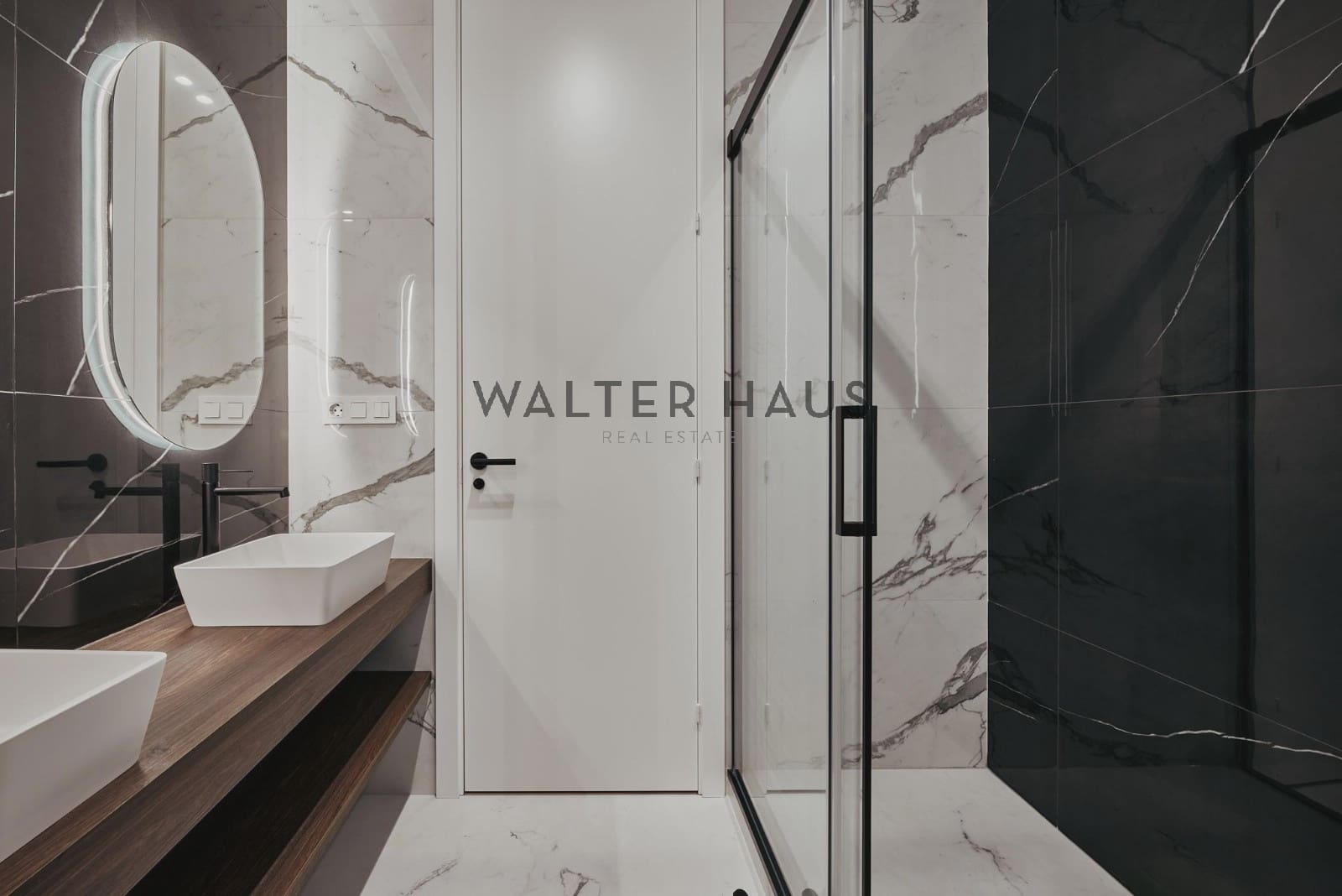 3 soveværelse Lejlighed til salg i Madrid by - € 1.489.000 (Ref: 9133773)