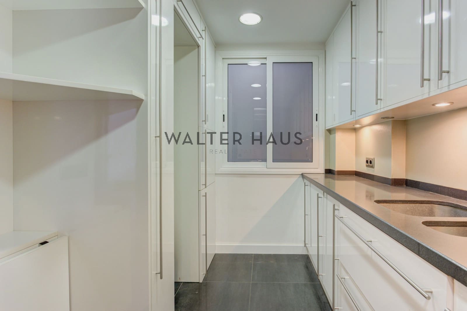 4 soveværelse Lejlighed til salg i Barcelona by - € 960.000 (Ref: 9135170)