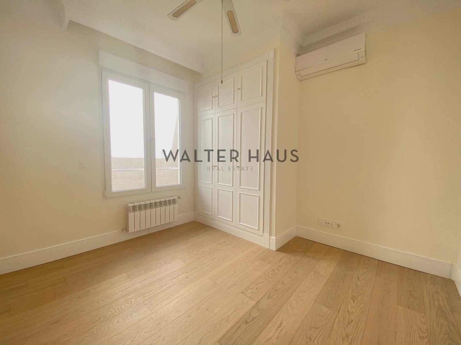 2 slaapkamer Penthouse te huur in Madrid stad - € 6.000 (Ref: 9136432)