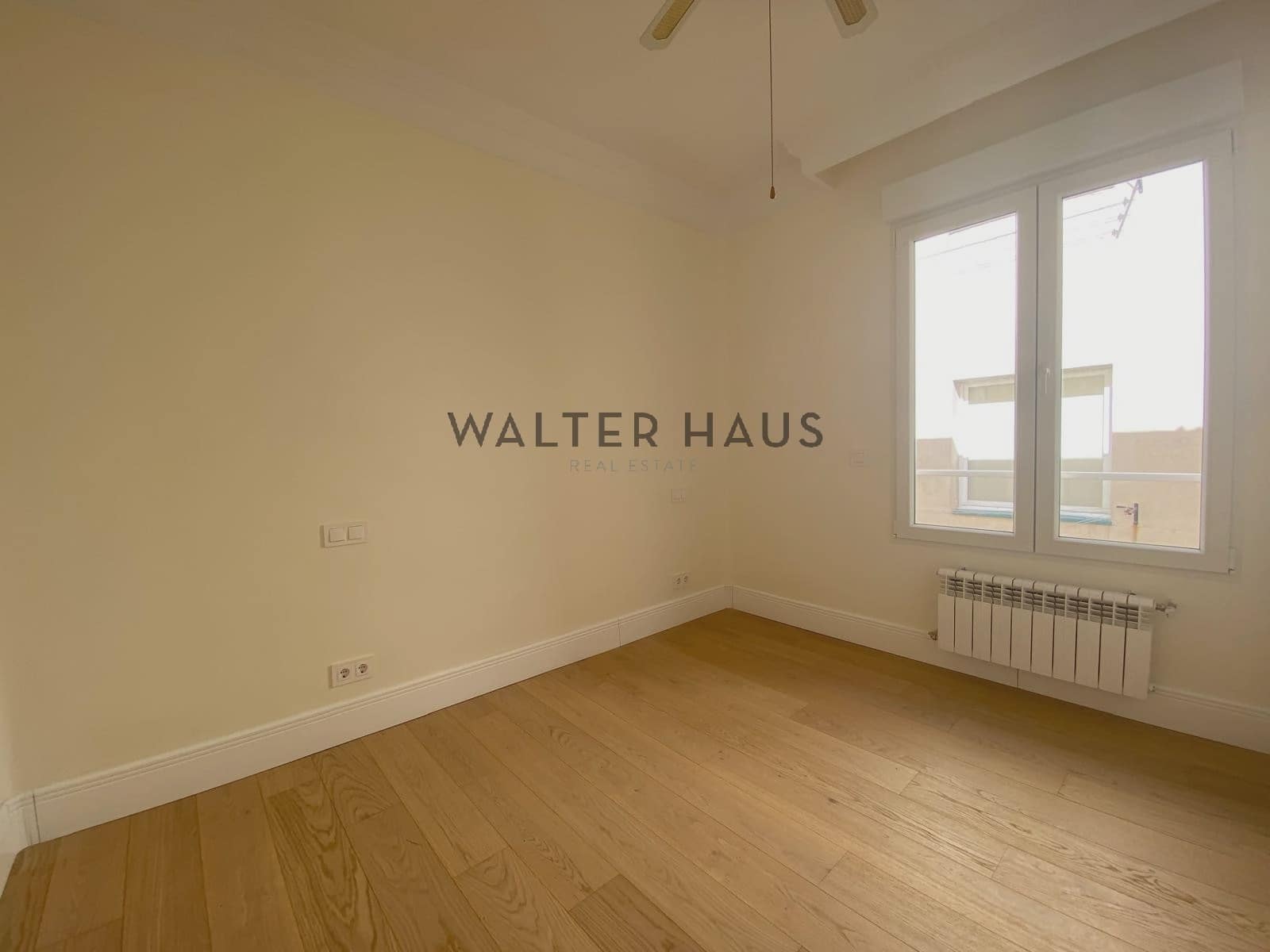 2 slaapkamer Penthouse te huur in Madrid stad - € 6.000 (Ref: 9136432)