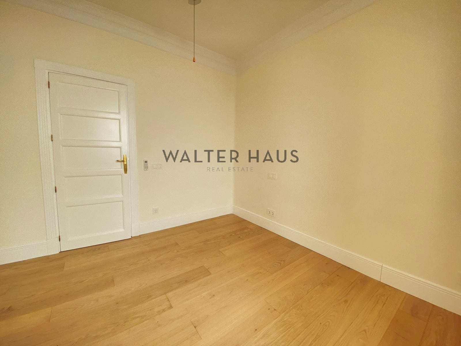 2 slaapkamer Penthouse te huur in Madrid stad - € 6.000 (Ref: 9136432)