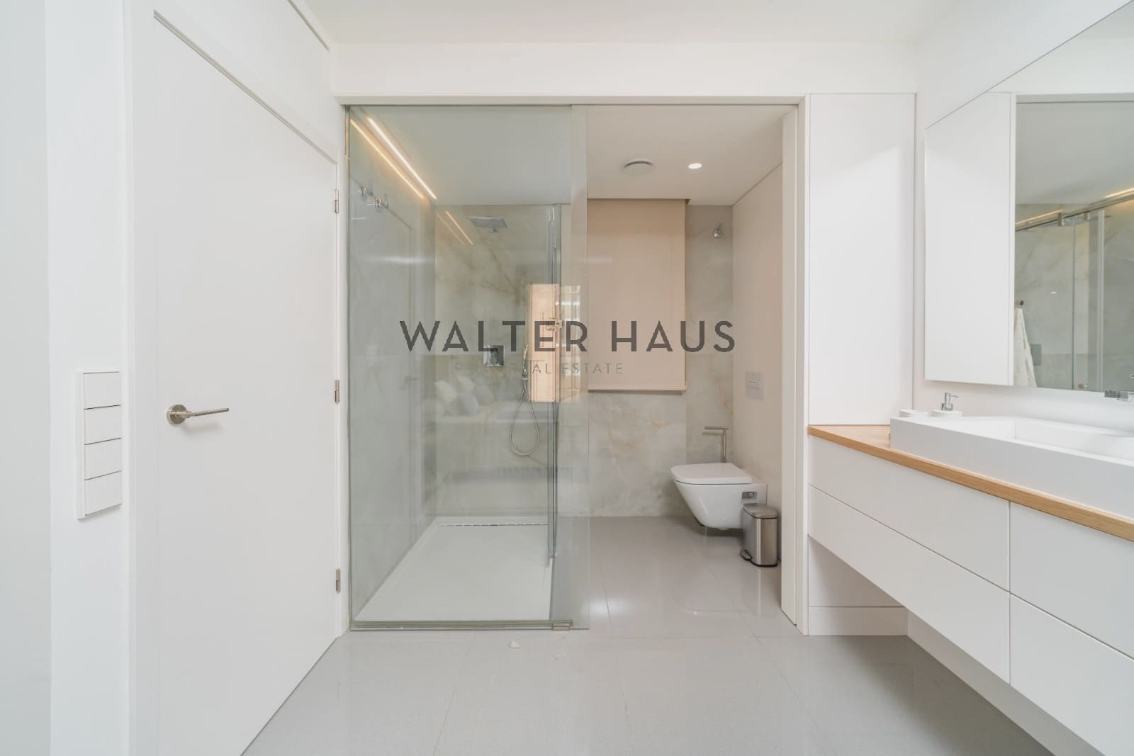 2 soverom Penthouse til salgs i Barcelona by - € 1 290 000 (Ref: 9141140)